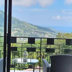 Otantik , Victoria Seychelles